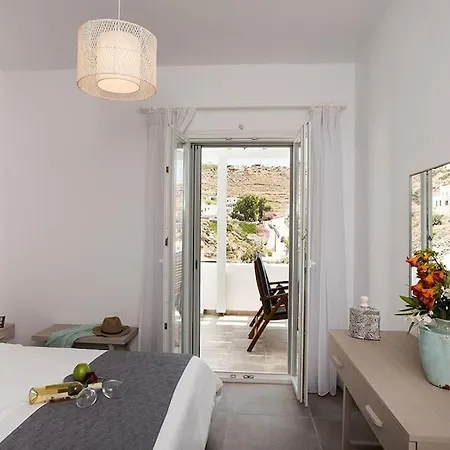 70 Steps Mykonos Παραλία Super Paradise