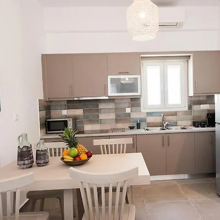 70 Steps Mykonos Tatil Evi