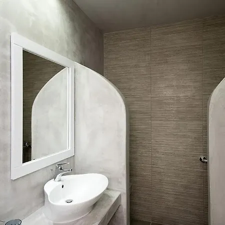 70 Steps Mykonos * Παραλία Super Paradise