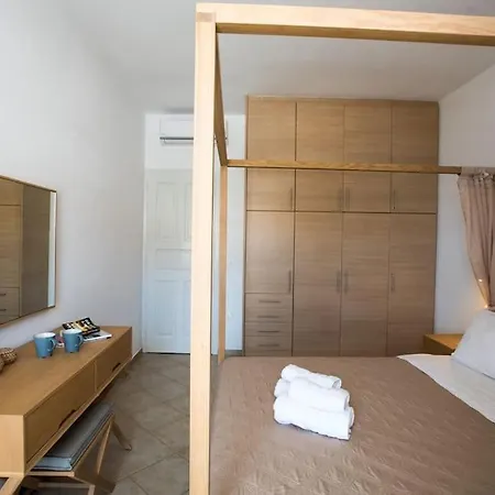 70 Steps Mykonos Παραλία Super Paradise