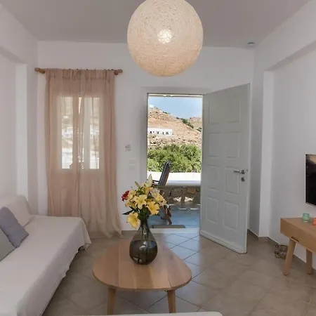 70 Steps Mykonos * Playa Super Paradise