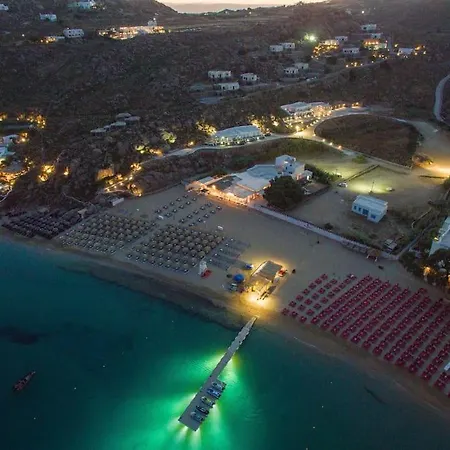 70 Steps Super Paradise Mykonos *