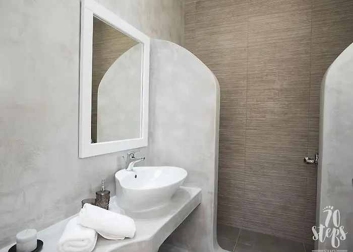 70 Steps Mykonos Παραλία Super Paradise