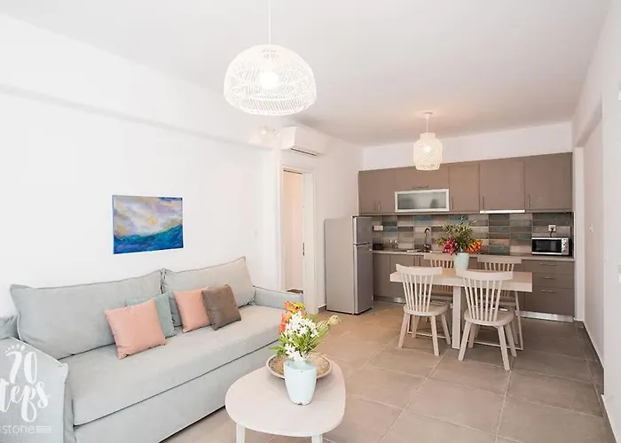 70 Steps Mykonos Παραλία Super Paradise