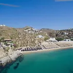 70 Steps Mykonos Plage de Super Paradise